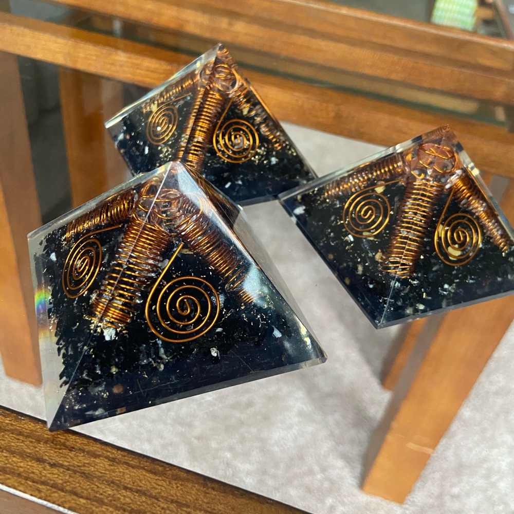 orgonite pyramid